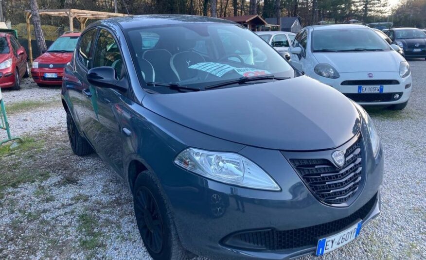 Lancia ypsilon 0.9 twinair OK NEOPATENTATI