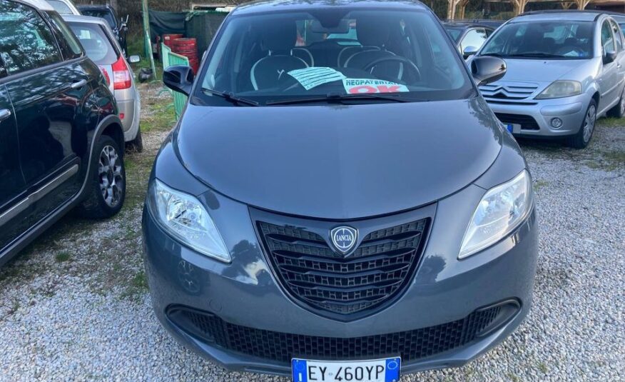 Lancia ypsilon 0.9 twinair OK NEOPATENTATI