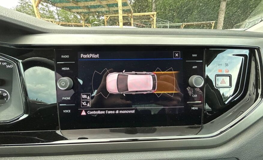 VOLKSWAGEN POLO