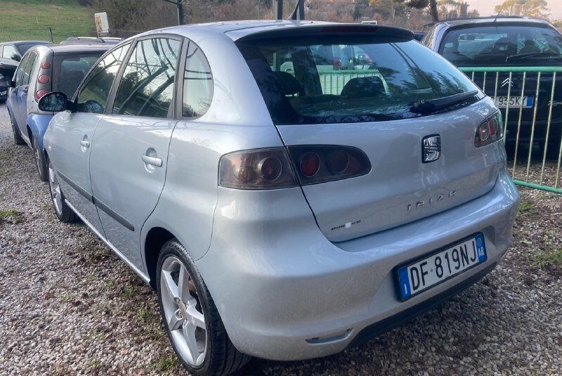 SEAT IBIZA