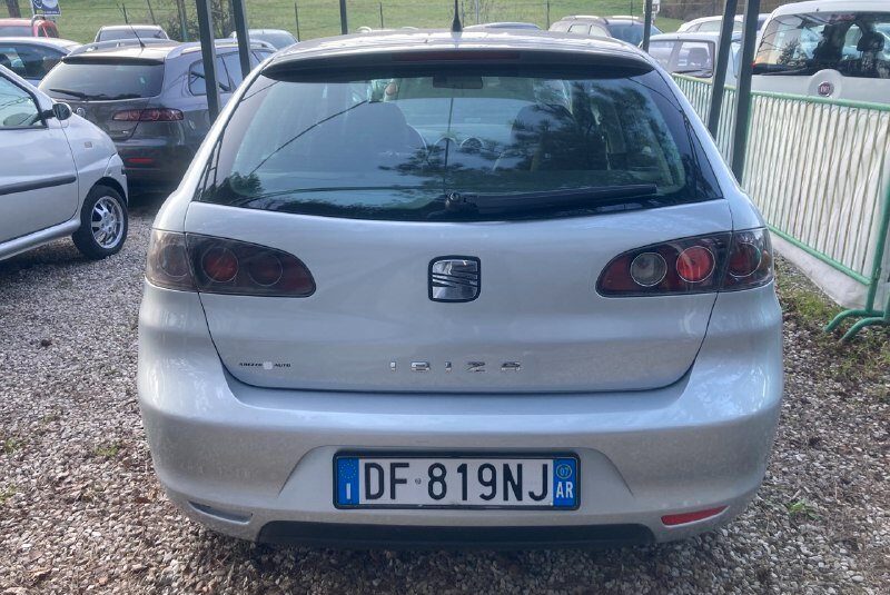 SEAT IBIZA