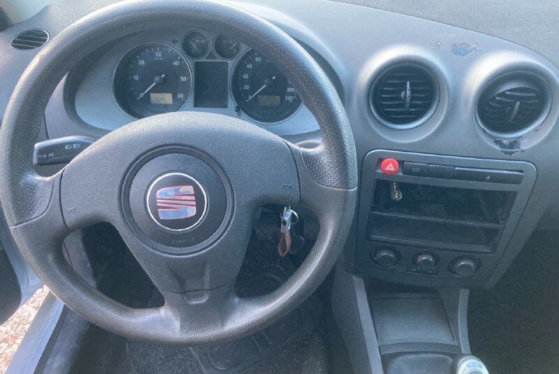 SEAT IBIZA