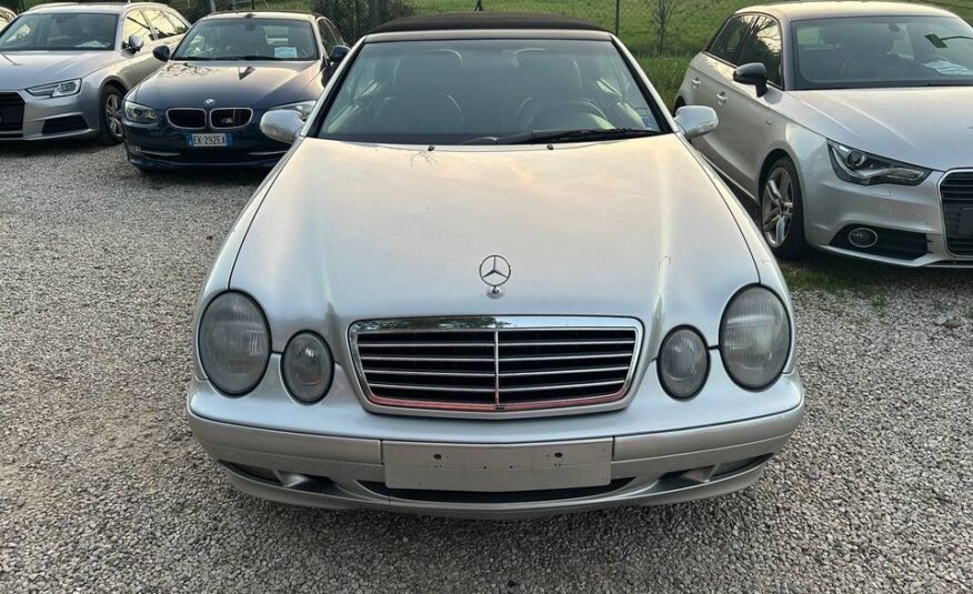 MERCDES-BENZ CLK 200