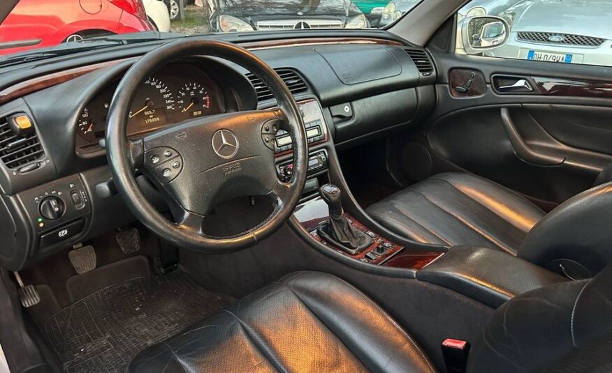 MERCDES-BENZ CLK 200