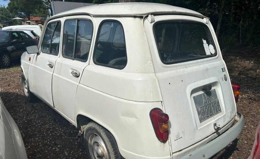 1983 Renault r4