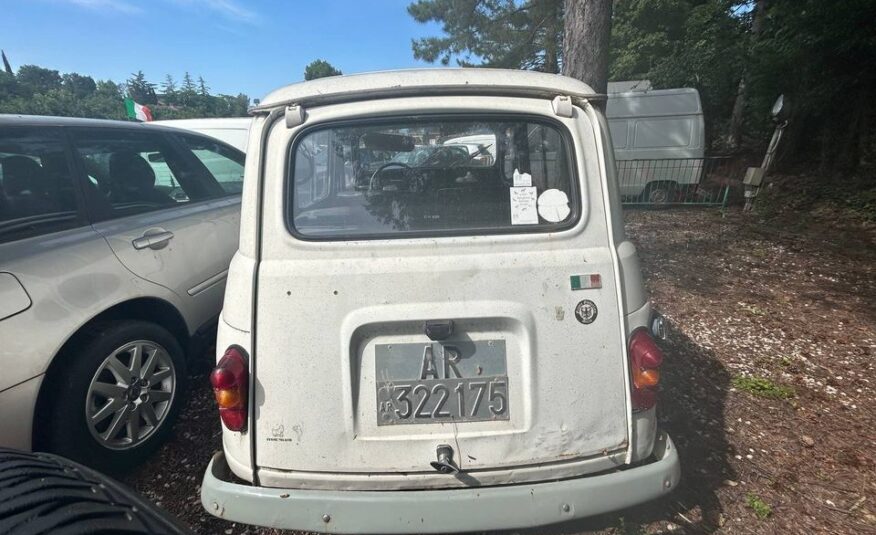 1983 Renault r4
