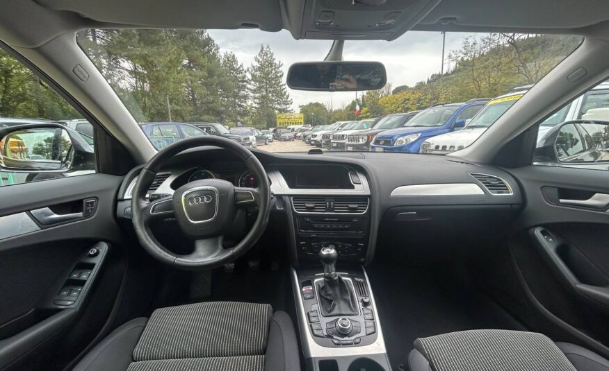AUDI A4 AVANT