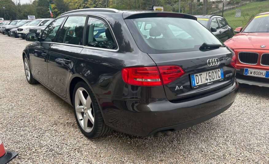 AUDI A4 AVANT