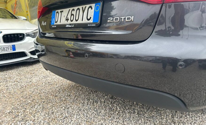 AUDI A4 AVANT