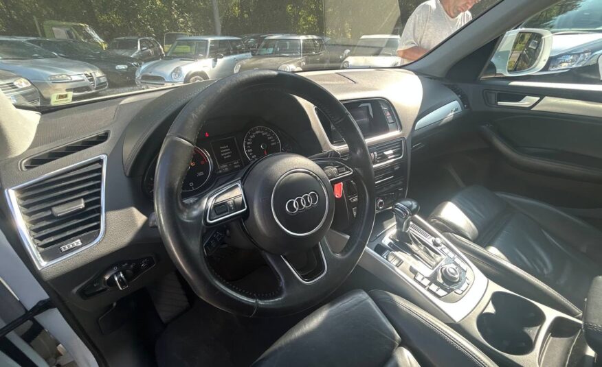 AUDI Q5 S-TRONIC