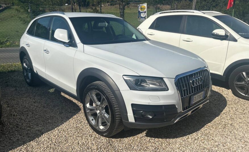 AUDI Q5 S-TRONIC