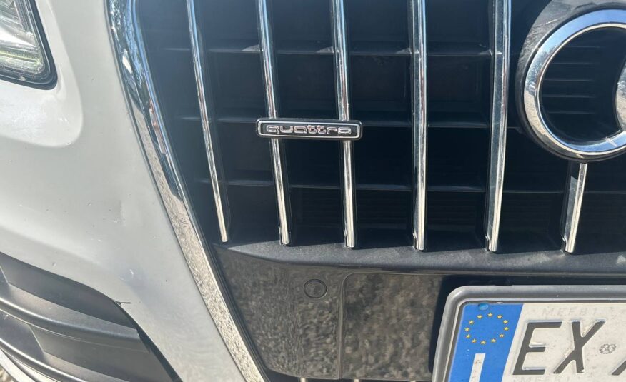 AUDI Q5 S-TRONIC
