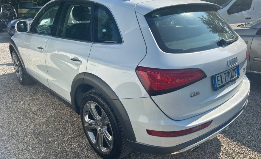 AUDI Q5 S-TRONIC