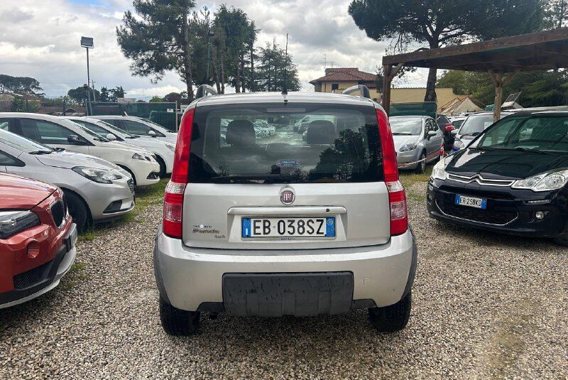 FIAT PANDA 4X4 CLIMBING