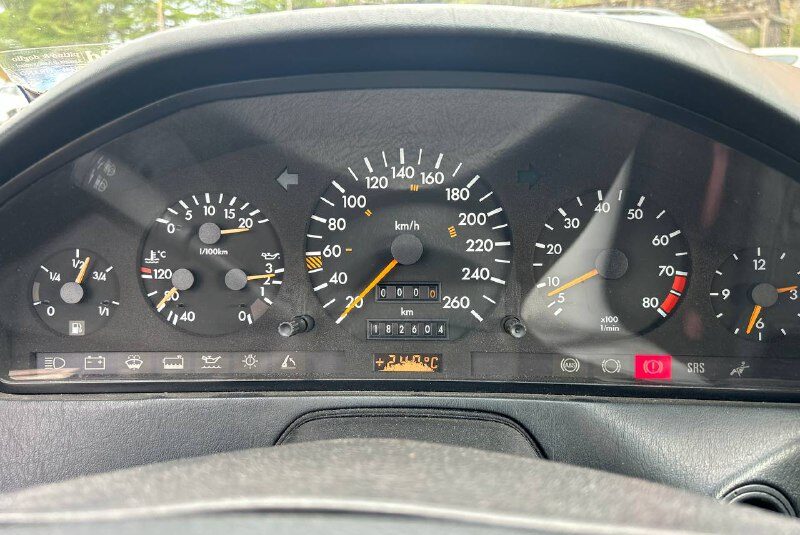 MERCEDES-BENZ SL 300 AMG BITURBO