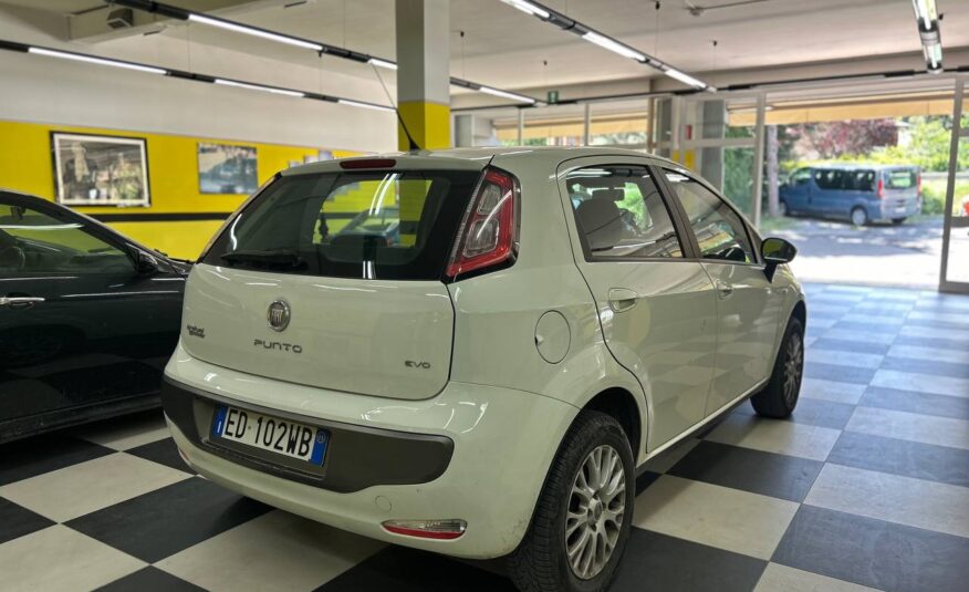 FIAT PUNTO EVO NEOPATENTATI