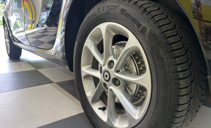 SMART FORFOUR NEOPATENTATI
