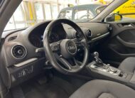 AUDI A3 1.6 NEOPATENTATI CAMBIO AUTOMATICO