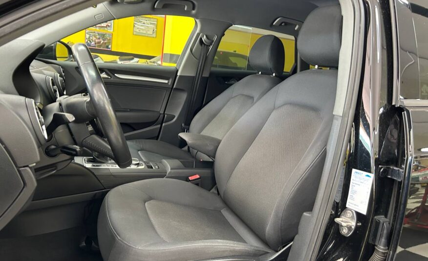 AUDI A3 1.6 NEOPATENTATI CAMBIO AUTOMATICO