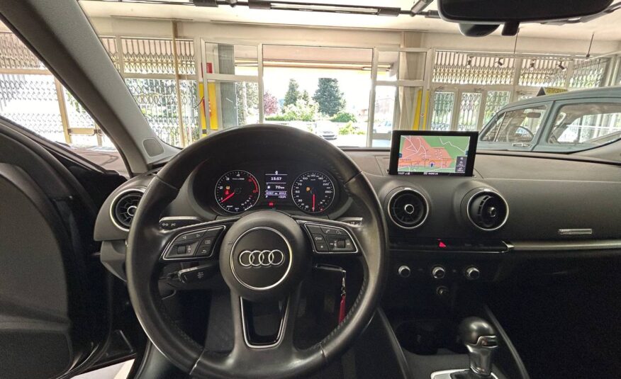 AUDI A3 1.6 NEOPATENTATI CAMBIO AUTOMATICO