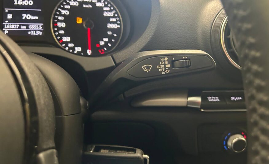 AUDI A3 1.6 NEOPATENTATI CAMBIO AUTOMATICO