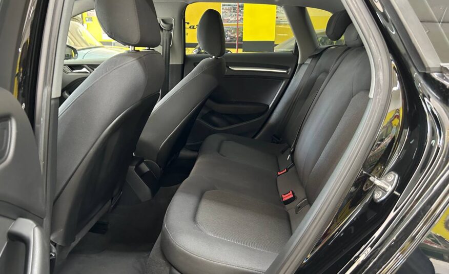 AUDI A3 1.6 NEOPATENTATI CAMBIO AUTOMATICO