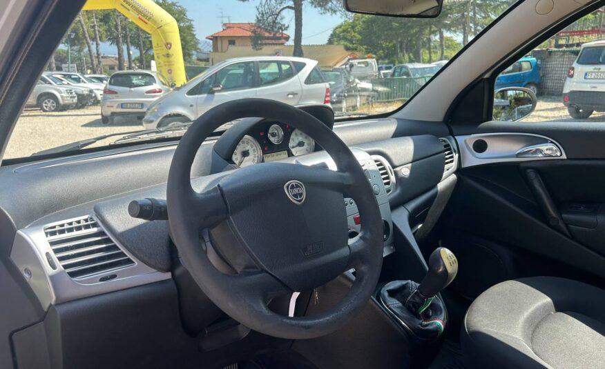 LANCIA YPSILON 1.3 MJT NEOPATENTATI