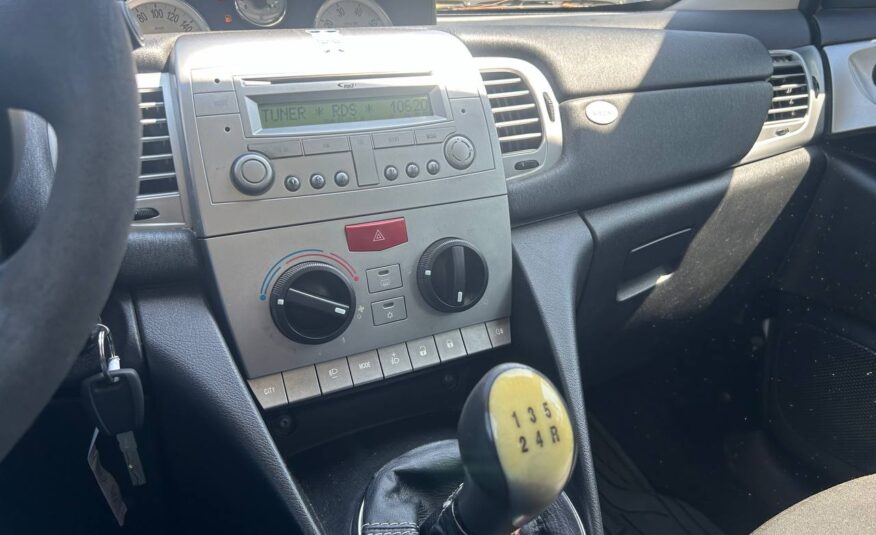LANCIA YPSILON 1.3 MJT NEOPATENTATI