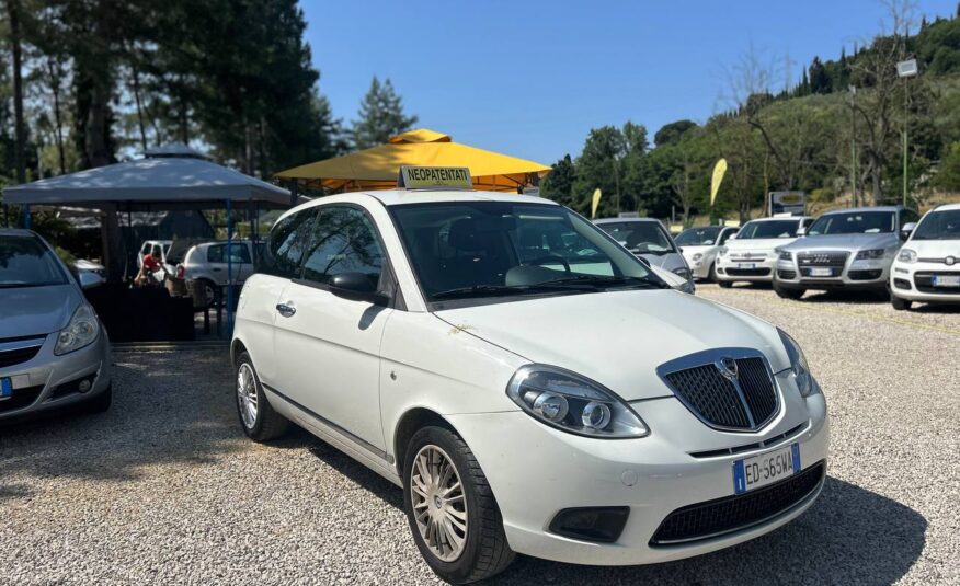 LANCIA YPSILON 1.3 MJT NEOPATENTATI